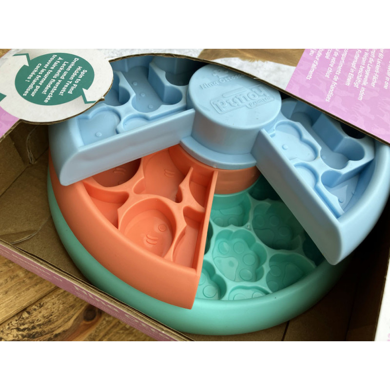 NinaOttossonPuzzleGames Lickin' Layers by @OutwardHoundBrand - Puzzle &  Feeder in one. 